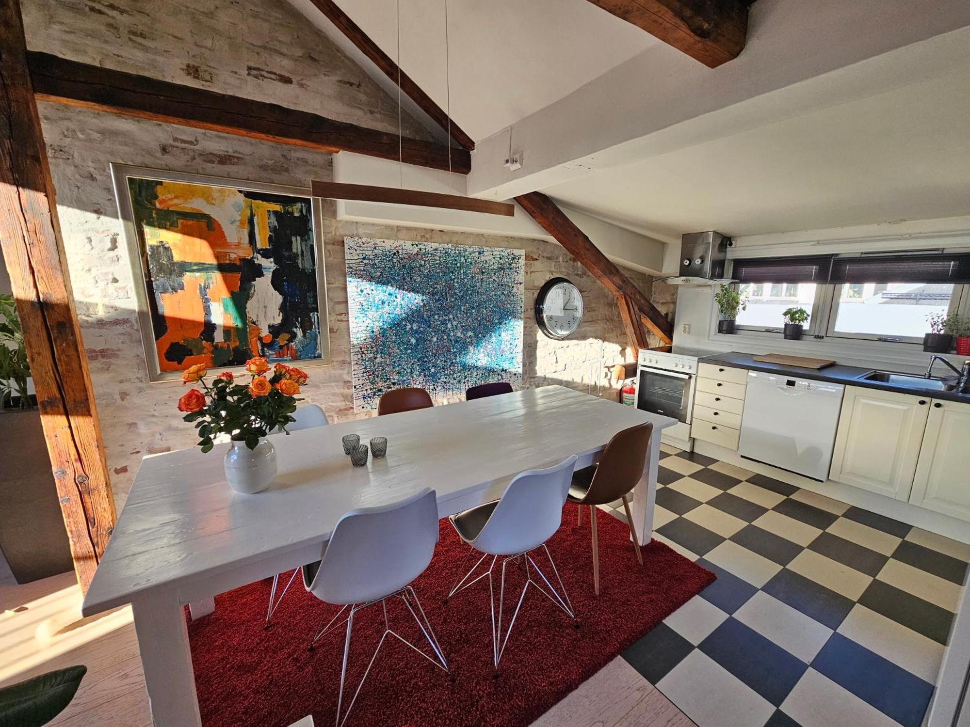 Xtremely Penthouse 2 Story, 3 Bdr Apartment, 104 M2